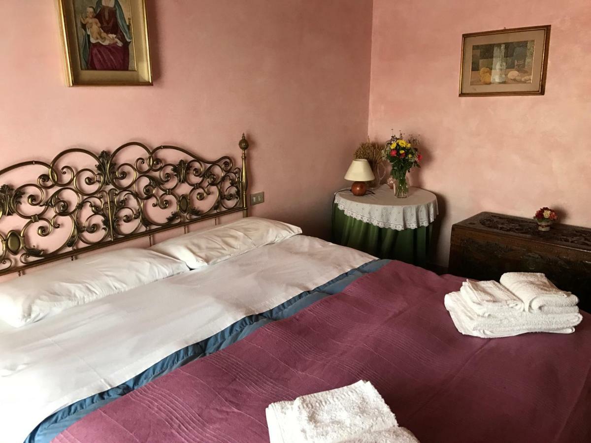 Cascina Cologna Bed & Breakfast Galbiate Eksteriør bilde